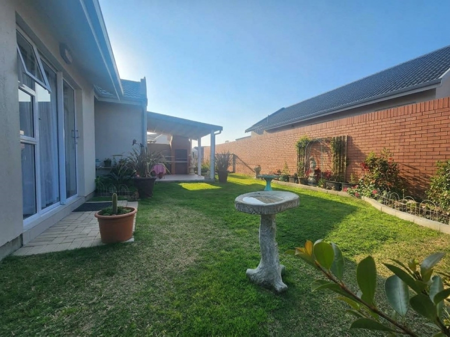 3 Bedroom Property for Sale in Dormehls Drift Western Cape